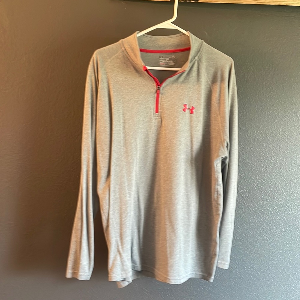 Under Armour gray 1/4 zip pull over in great condition! XL